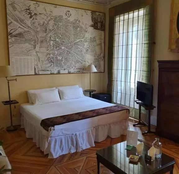 هتل Escala ópera