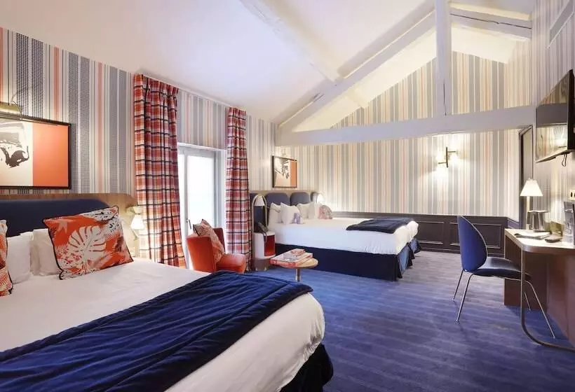 בית מלון כפרי Hob Le Cheval Blanc   Marne La Vallée