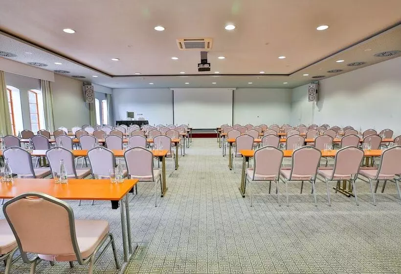 Lh Hotel Dvořák Tábor Congress & Wellness