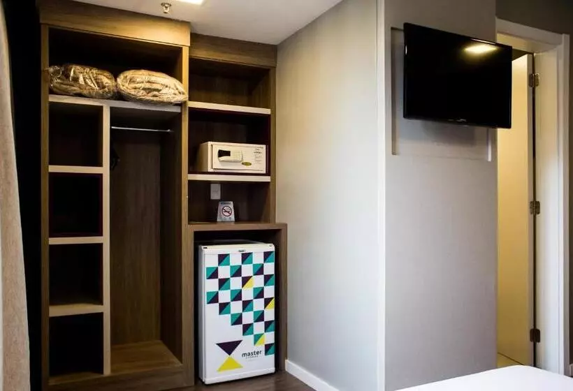 Отель Master Express Cidade Baixa  Proximo A Ufrgs E A Santa Casa