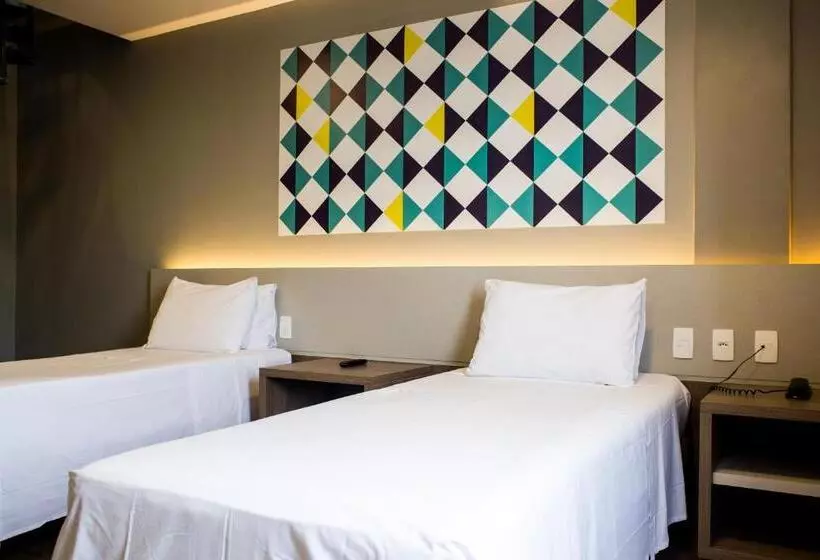 Отель Master Express Cidade Baixa  Proximo A Ufrgs E A Santa Casa