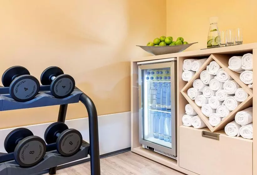 Avani Frankfurt City Hotel Previously Nh Collection Frankfurt City