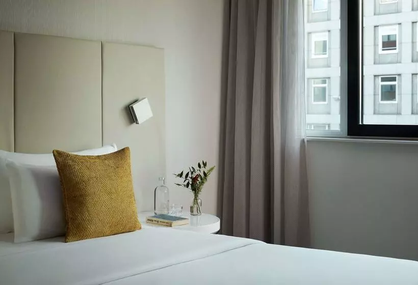 Avani Frankfurt City Hotel Previously Nh Collection Frankfurt City