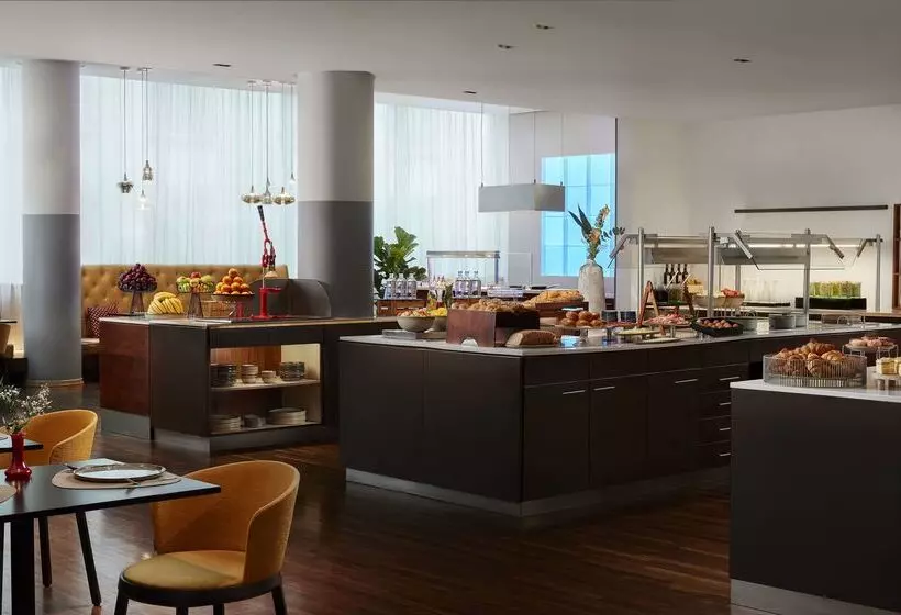 Avani Frankfurt City Hotel Previously Nh Collection Frankfurt City