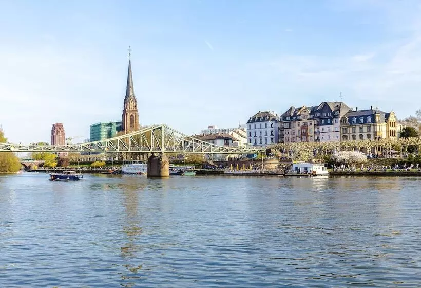 Avani Frankfurt City Hotel Previously Nh Collection Frankfurt City