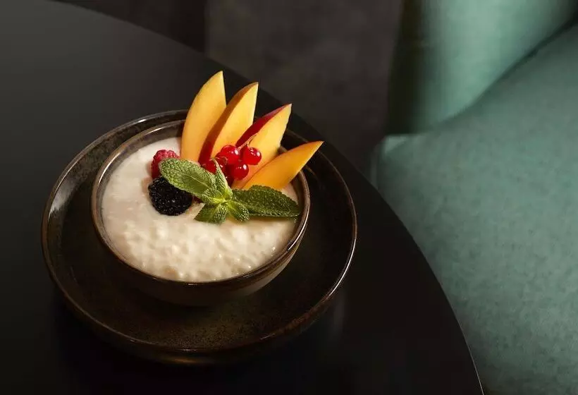 Avani Frankfurt City Hotel Previously Nh Collection Frankfurt City