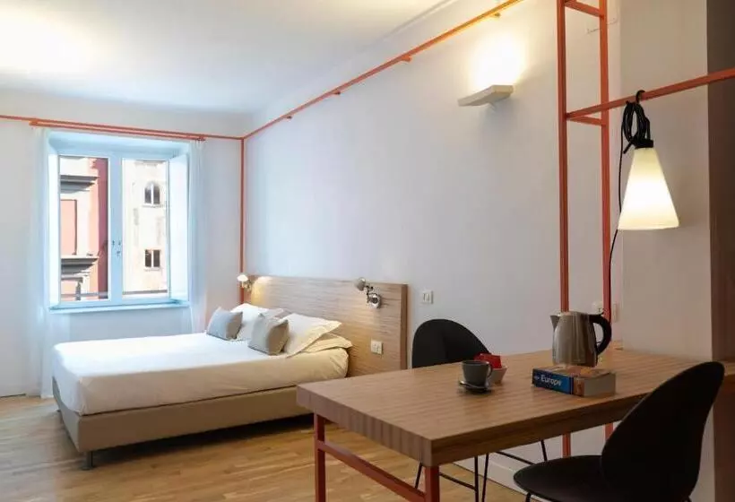 Hotelli Piazza Bellini & Apartments