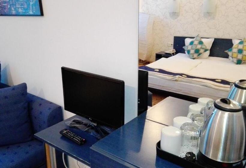 בית מלון כפרי Scotty S Boutique