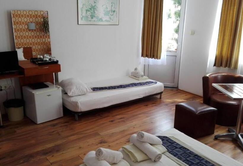 בית מלון כפרי Scotty S Boutique