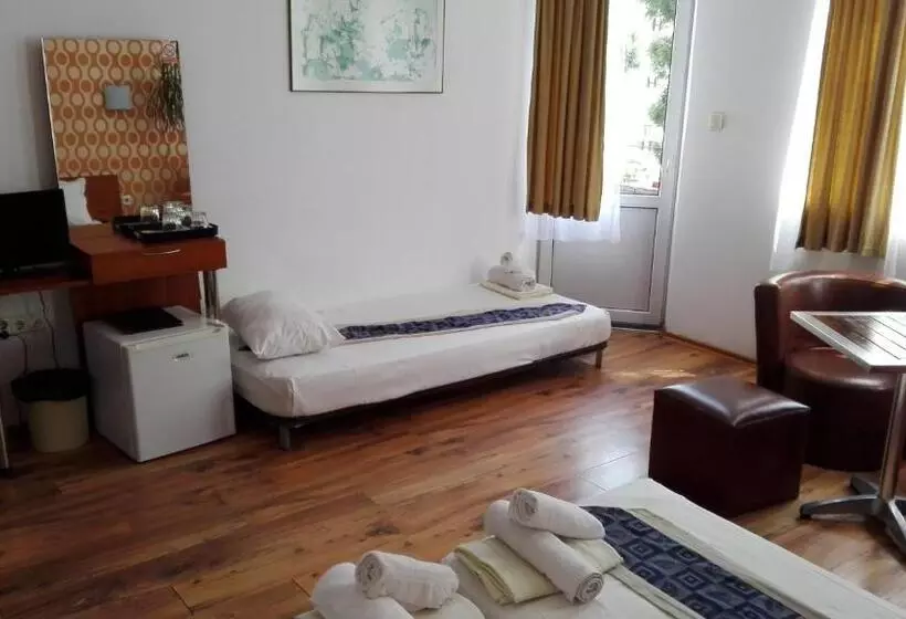 فندق Scotty S Boutique