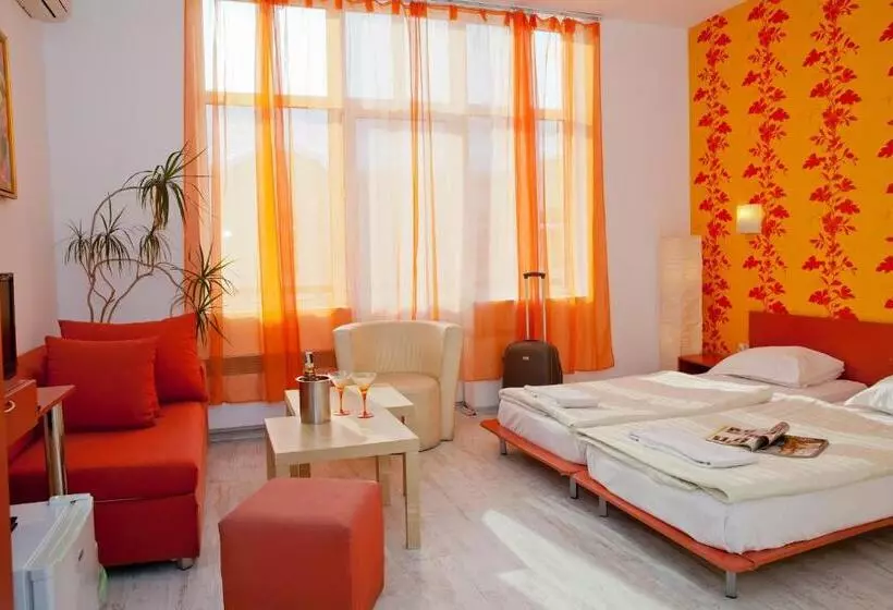 فندق Scotty S Boutique