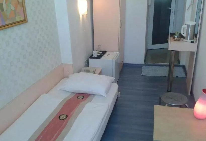 فندق Scotty S Boutique