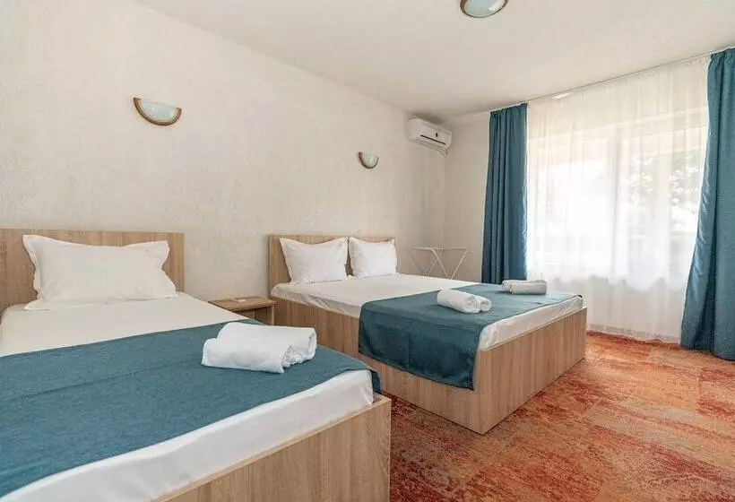 Hotelli Mera Holiday Resort