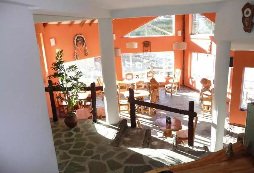 Retkeilymaja Hosteria Del Sauquen