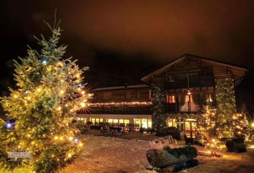 Hotelli Chalet Prà Delle Nasse