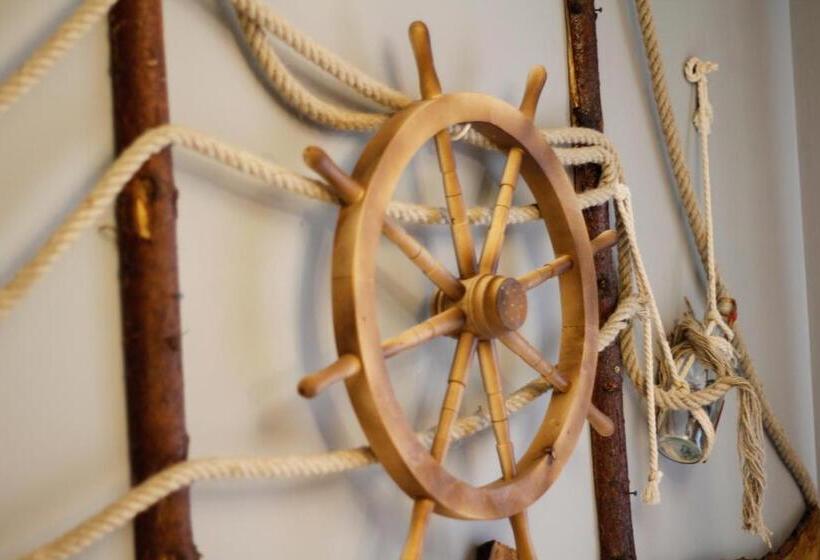 هتل Pensiunea Taverna Bucium