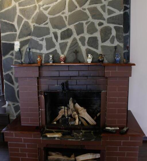 هتل Pensiunea Taverna Bucium