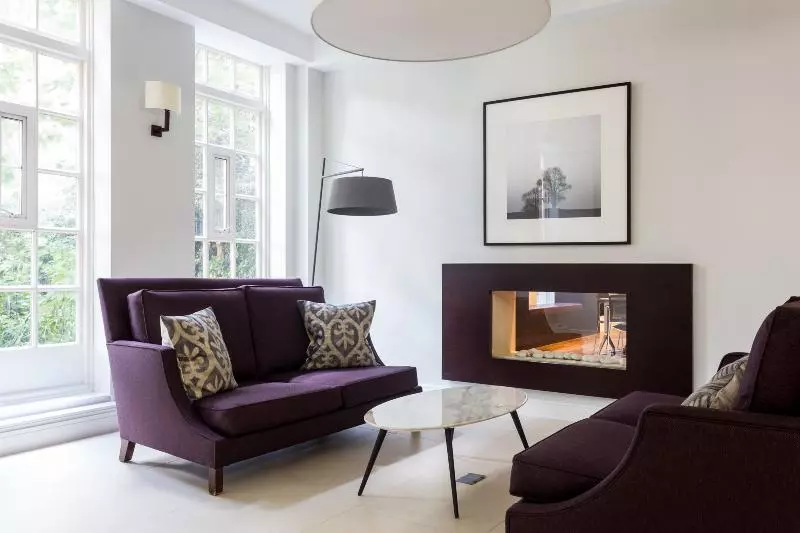 Dolphin House Serviced Apartments