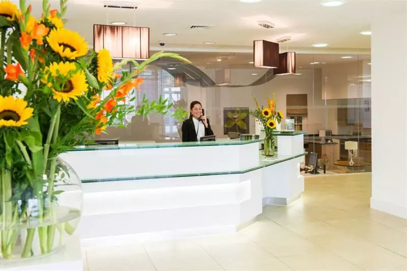 Dolphin House Serviced Apartments