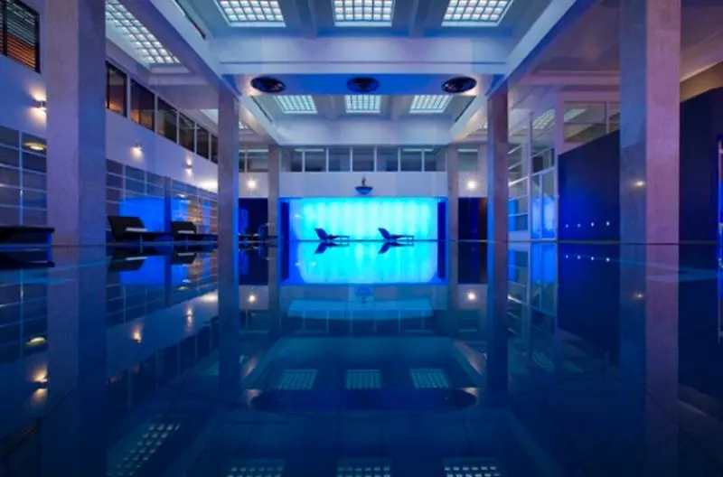 Dolphin House Serviced Apartments