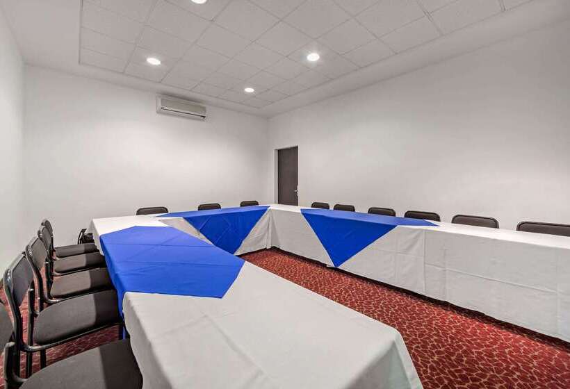 فندق Comfort Inn Morelia