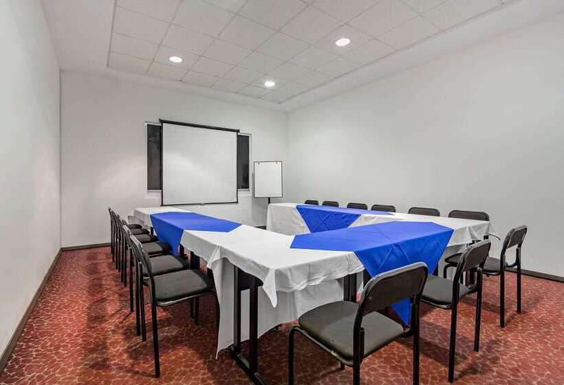 فندق Comfort Inn Morelia