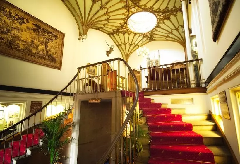 Отель Dalhousie Castle