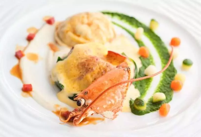 Отель Dalhousie Castle