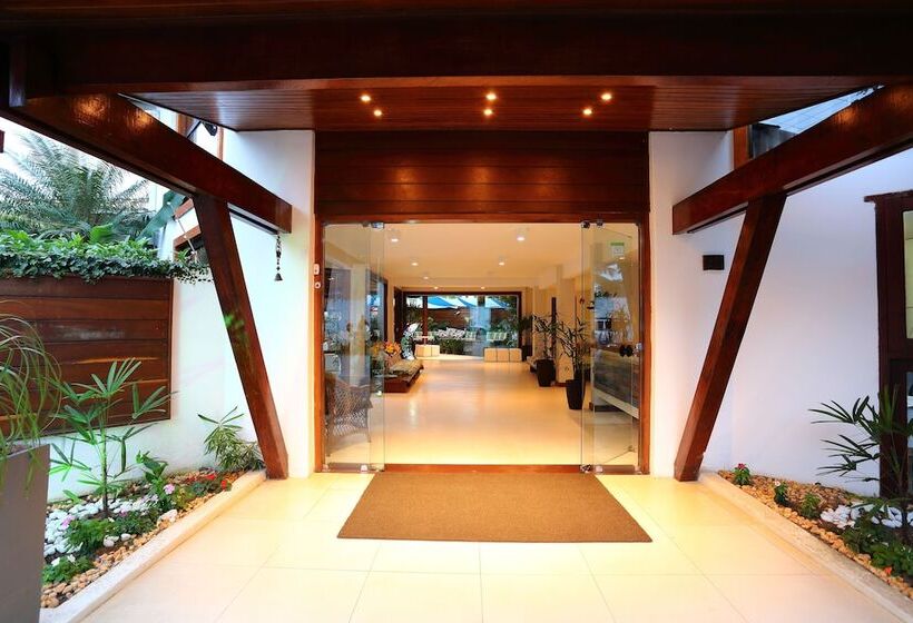 هتل Flamingo Beach