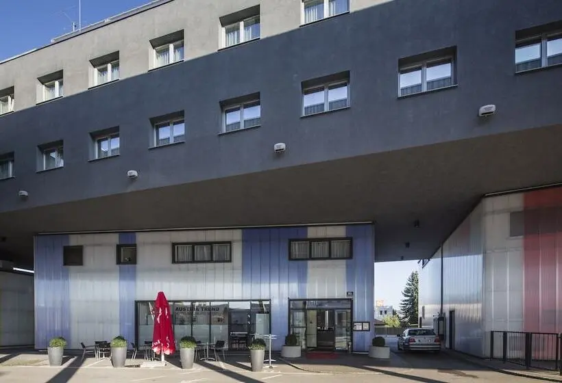 هتل Four Points Flex by Sheraton Salzburg Messe