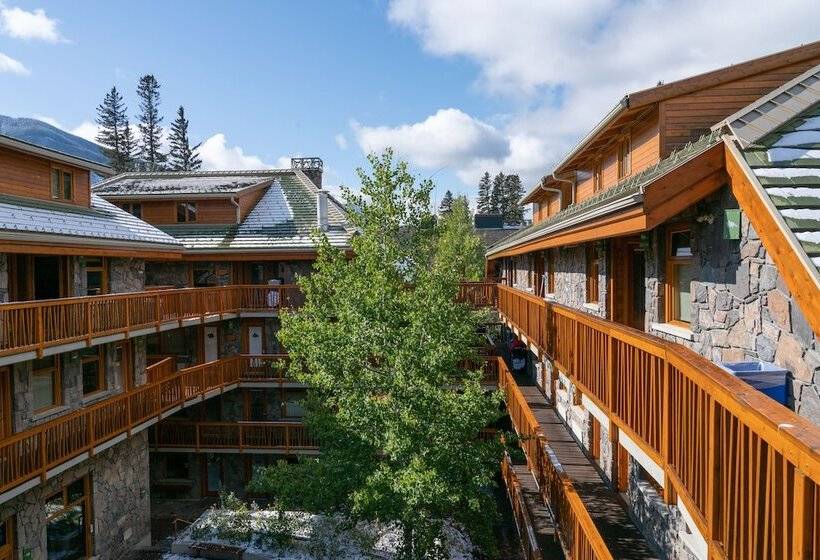 Fox Hotel And Suites