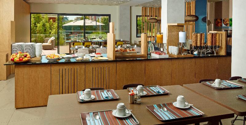 فندق Holiday Inn Express Toulouse Airport, An Ihg