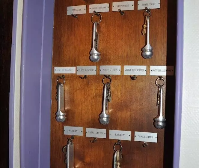 هتل Hôtel Du Centre