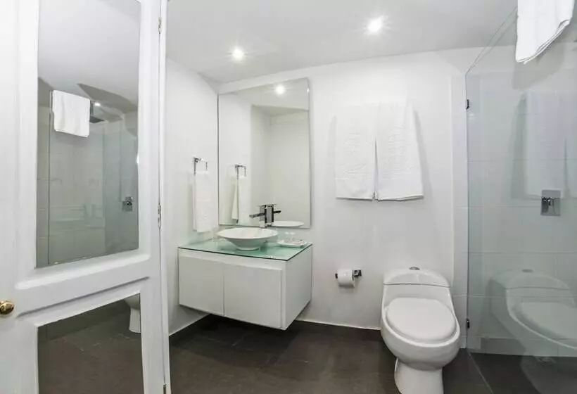 ホテル Le Manoir Bogota