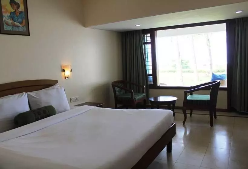 Hotel Longuinhos Beach Resort