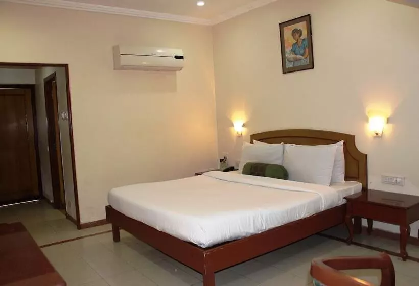 Hotel Longuinhos Beach Resort