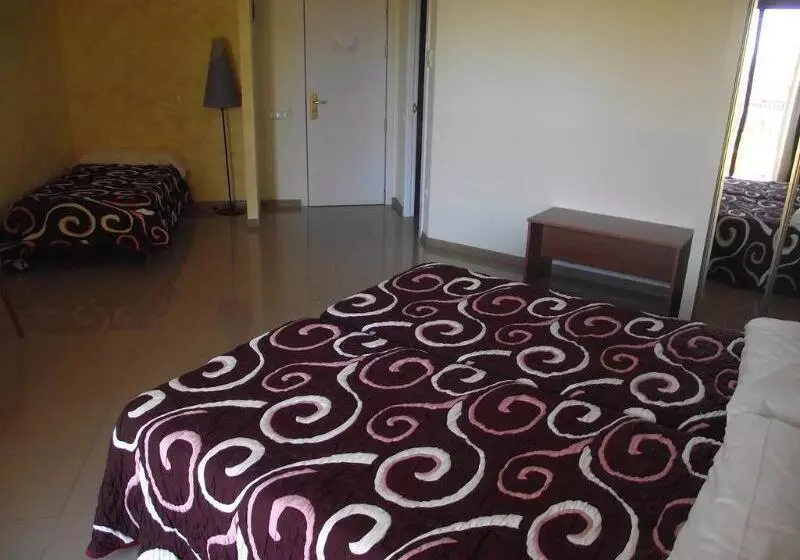 בית מלון כפרי Playasol