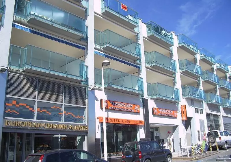 Apartamentos Salsadellans 3000