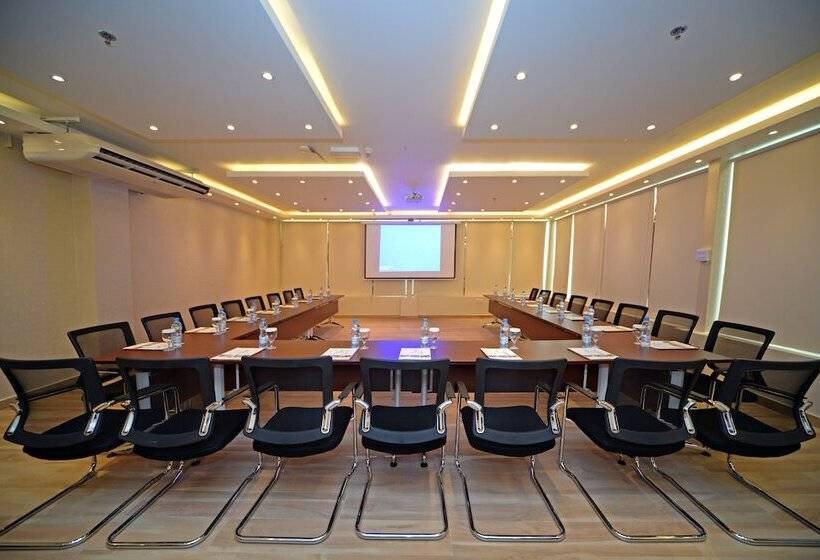 Emirates Stars Hotel Apartments Dubai