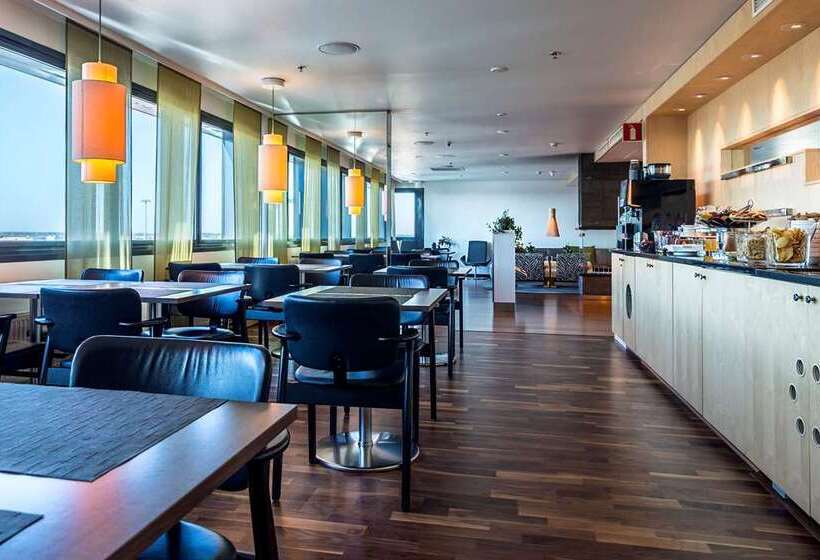 בית מלון כפרי Hilton Helsinki Airport