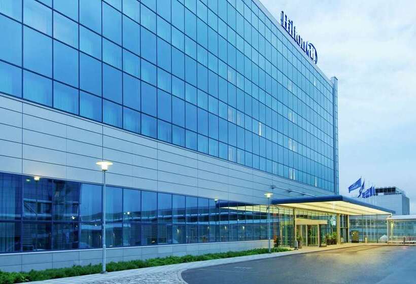 בית מלון כפרי Hilton Helsinki Airport