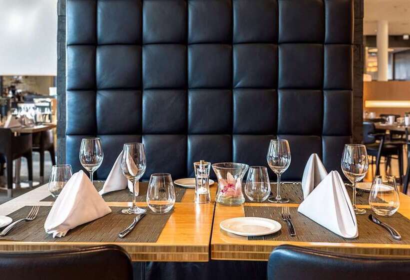 בית מלון כפרי Hilton Helsinki Airport