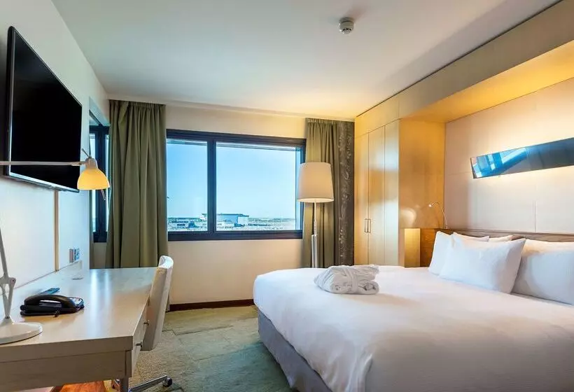 Hotelli Hilton Helsinki Airport