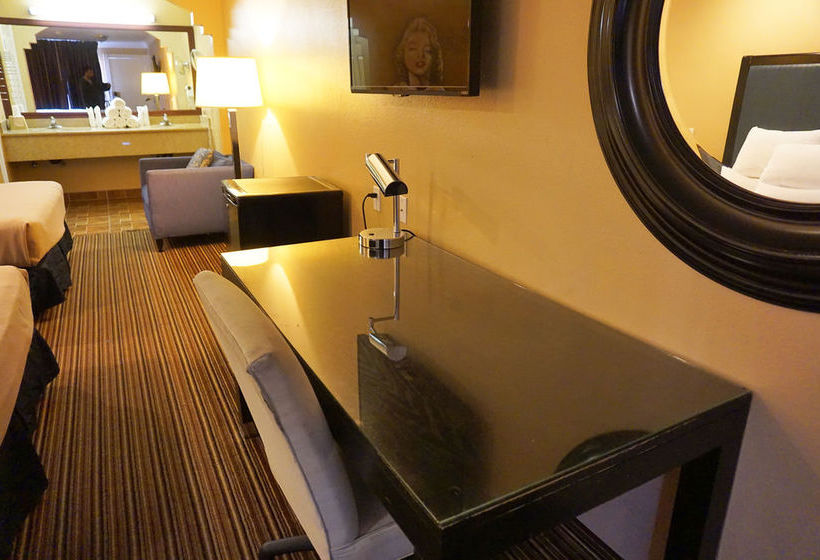 בית מלון כפרי Hollywood Inn Express South