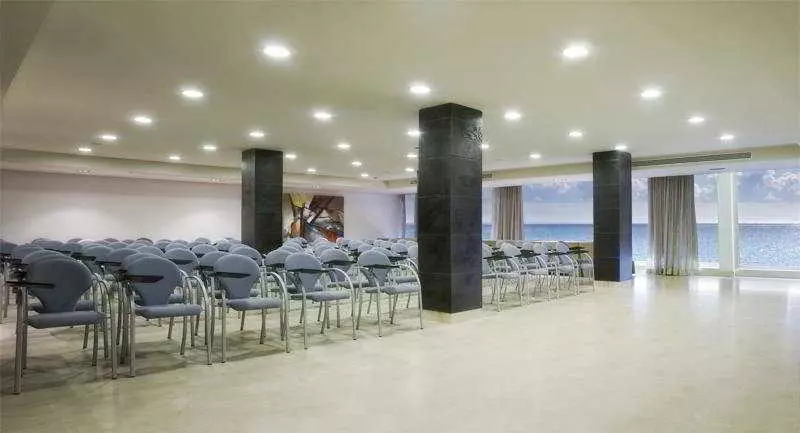 Kn Hotel Arenas Del Mar Adults Only