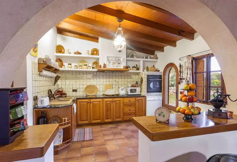 فندق ريفى Finca Es Carbó