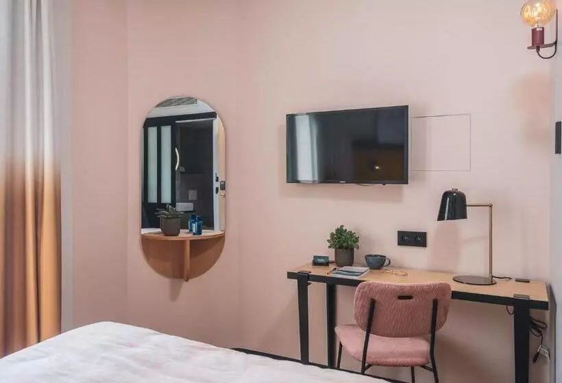 ホテル Hôtel Piapia