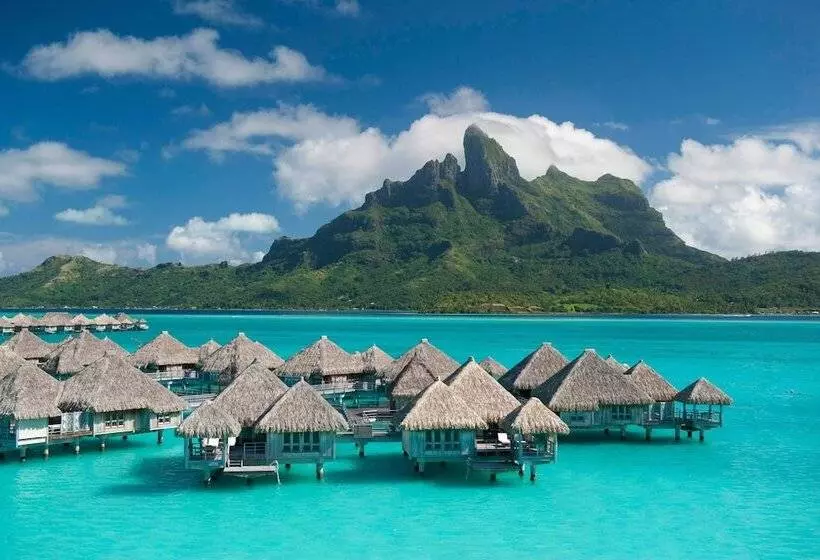 호텔 The St. Regis Bora Bora Resort