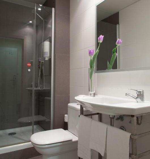 اقامتگاه Residència Erasmus Gracia