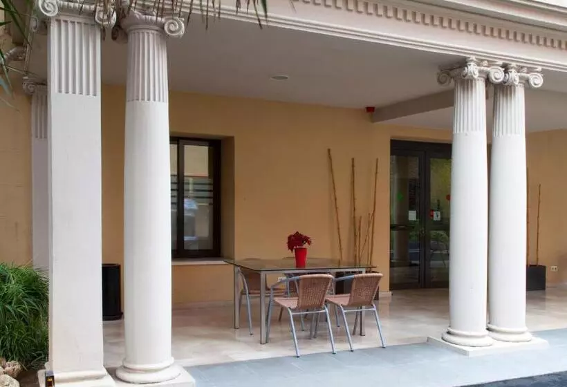 Резиденция Residència Erasmus Gracia